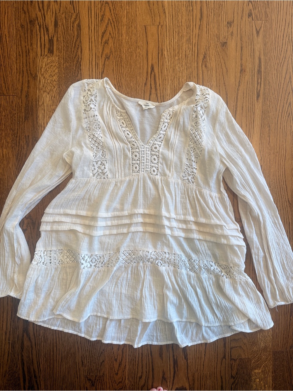 Entro Women's White Lace Peasant Bohemian festival top Medium